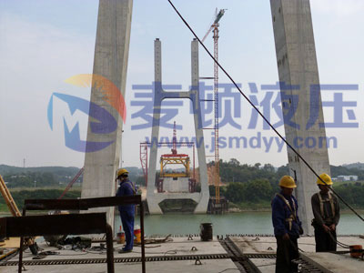 大噸位同步千斤頂案例